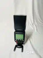 GODOX FLASH AND TRIGGER