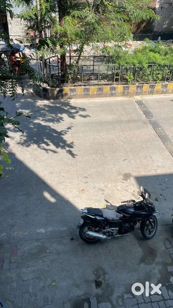 Main road shop available on rent in the middle of the city