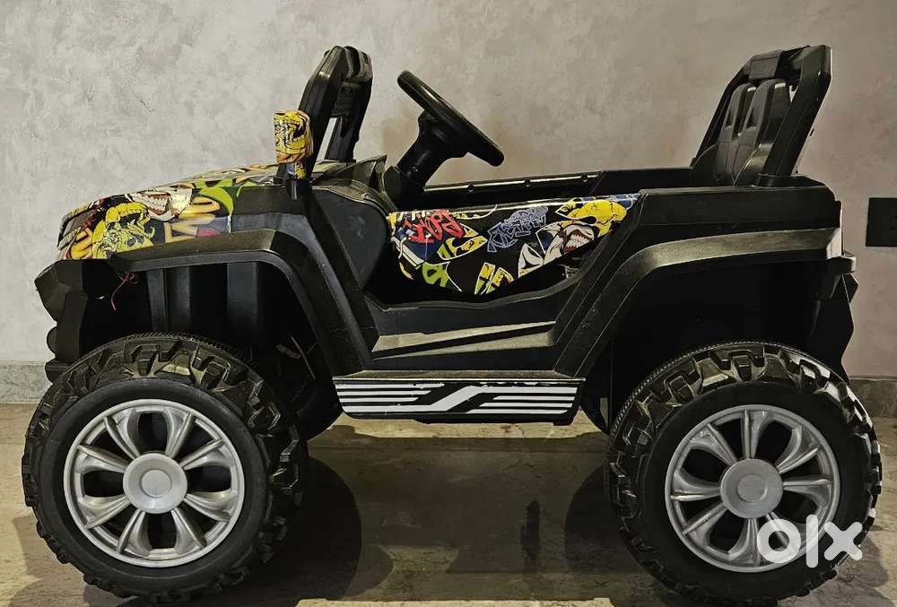 Toy car in good condition