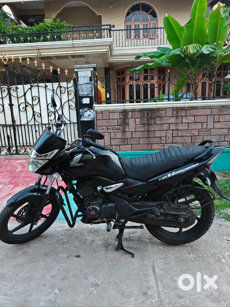 Honda Unicorn - Self Start , Scratch less , Excellent condition .