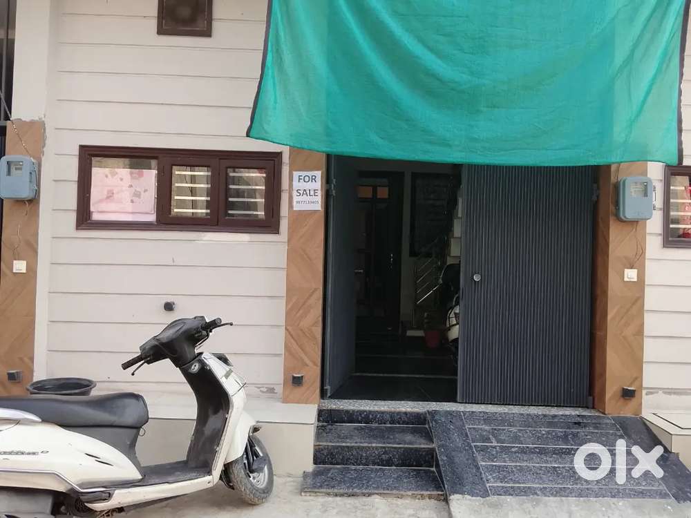 75 sq yard home for sale