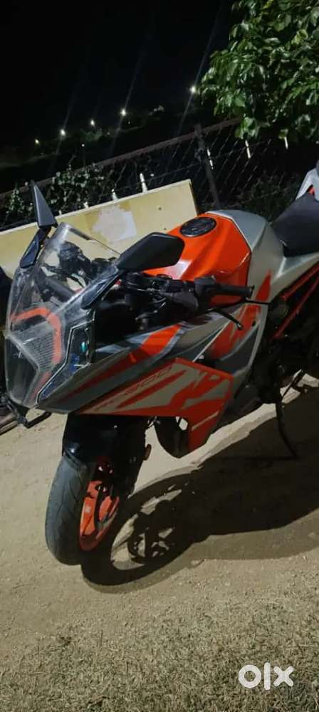 KTM rc 200 2022 model 16KM good condition single hand vehical