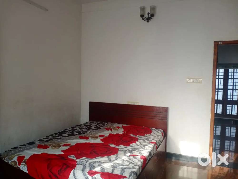 PG for Ladies with food and accomodation