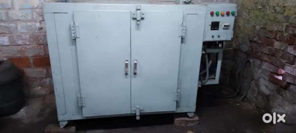 12 Tray Dryer for industrial use . ( New)