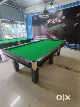 8 ball pool / Billiards table