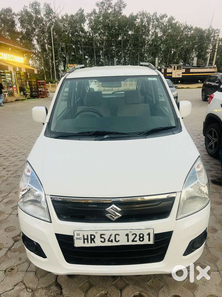 Maruti Suzuki Wagon R AMT VXI Option, 2015, Petrol
