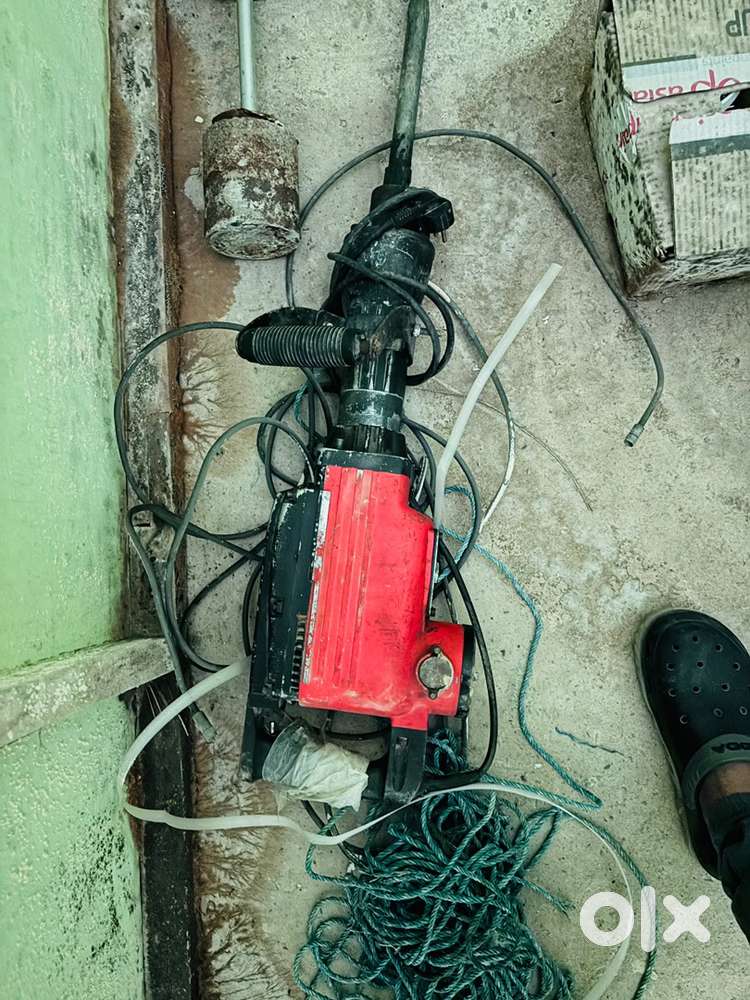 Concrete hammer machine