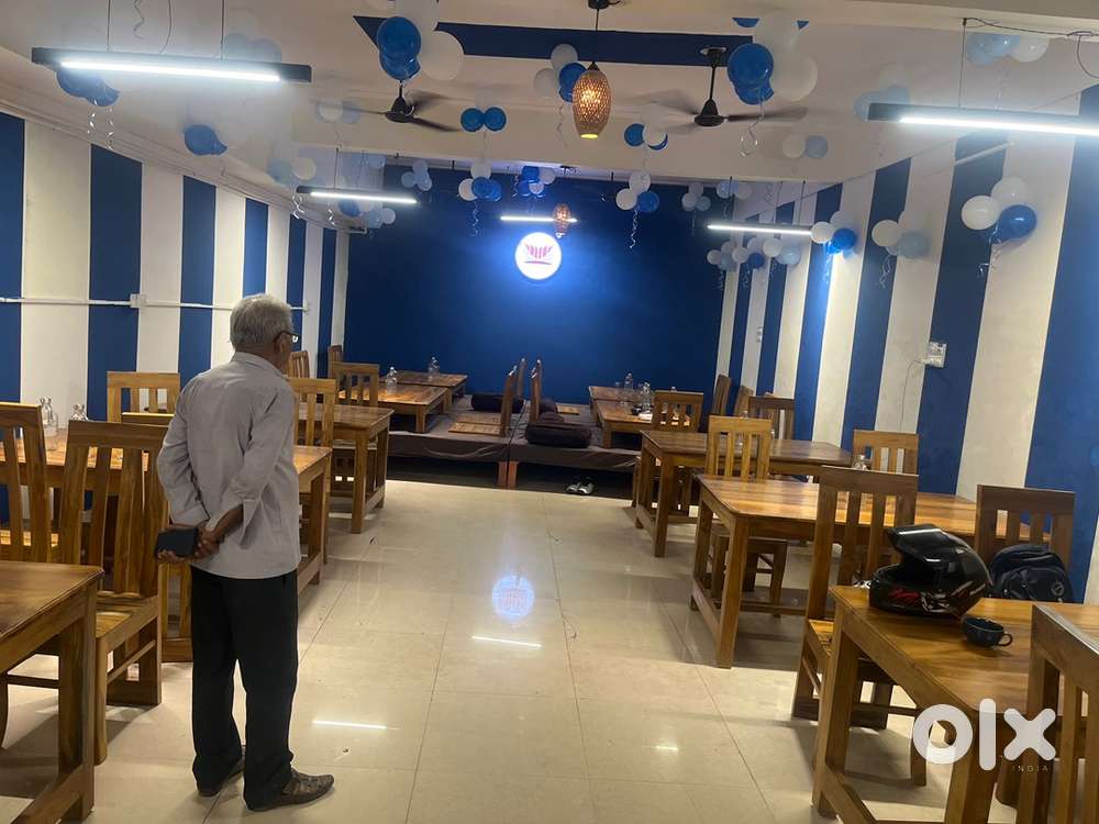 Service and cleaner need for Restaurant