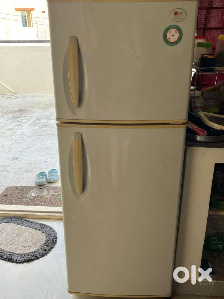 L G double door fridge