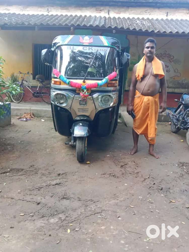 Bajaj Re passenger auto