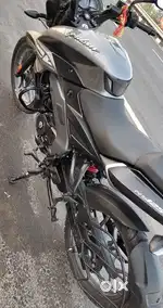 Bike ke sbhi part original hai.