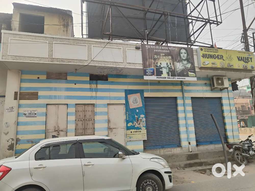 Showroom on RENT, Indra Nagar main road with Glass Aluminium shutters