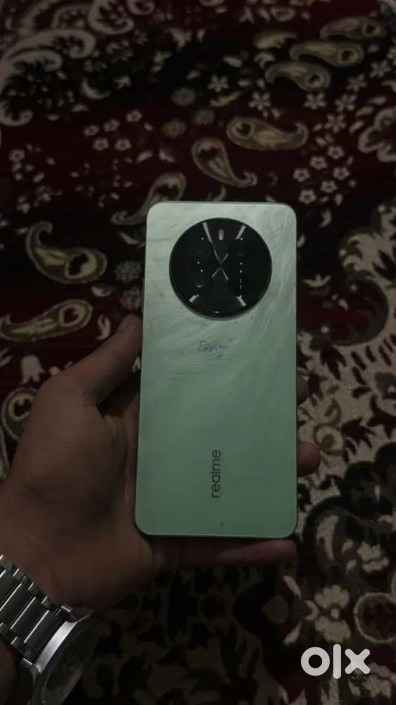 Realme p1  ek dam accha chal raha h mere phone change karliya