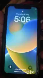 Bhai folder change hai battery health 100% thoda sa Kone mein se scra