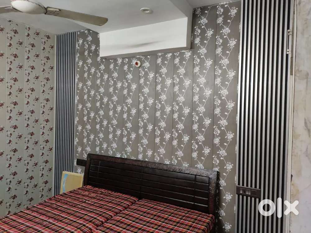 Sales girl required for real estate office in zirakpur