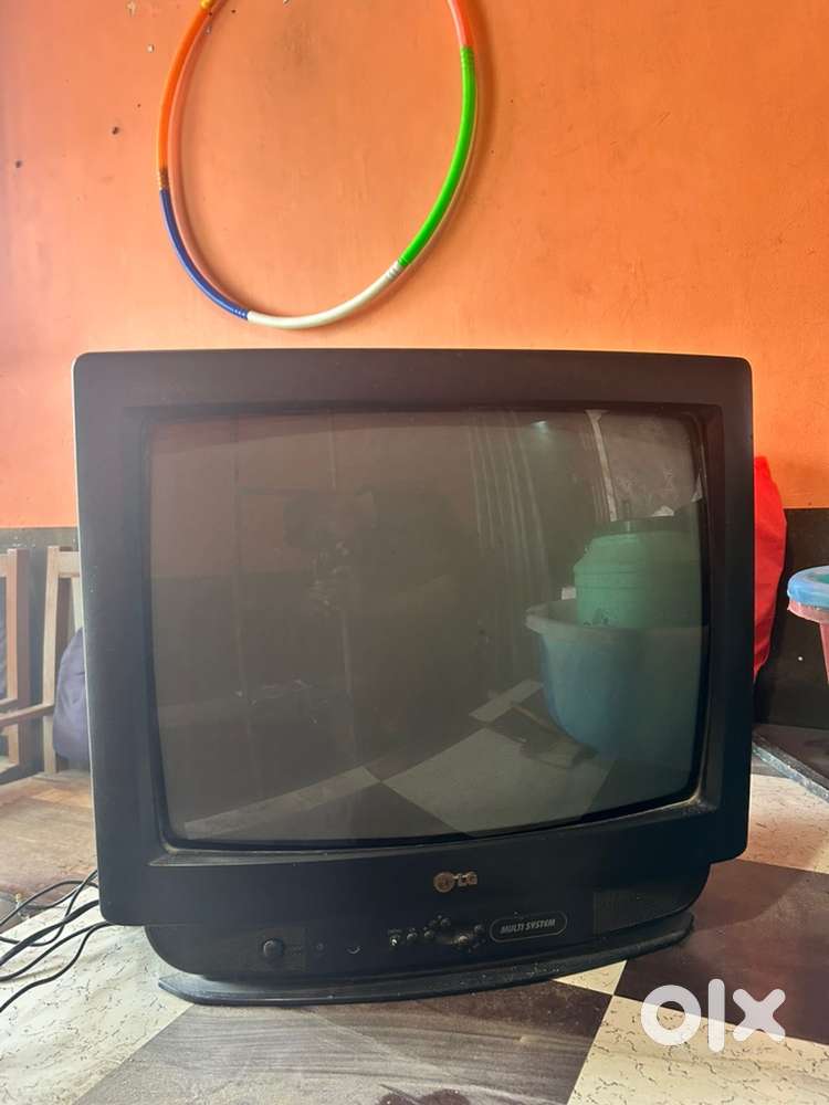 LG CRT TV in very good condition