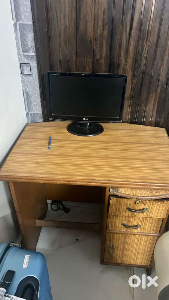 Premium Wooden Study Table
