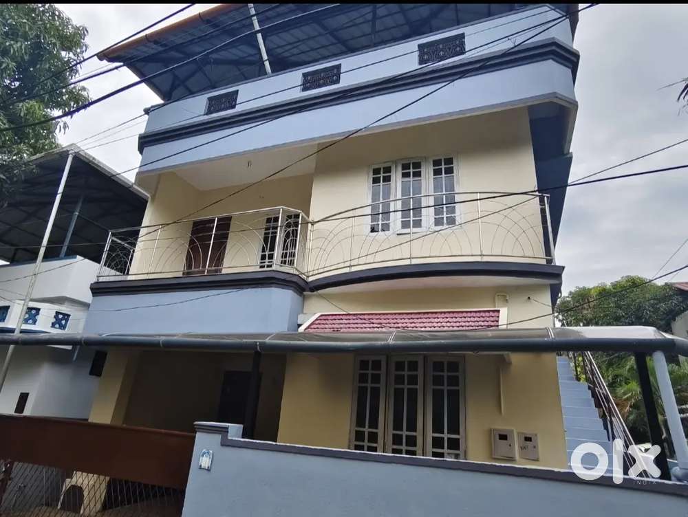 4bhk Independent house for sale in Elamakkara