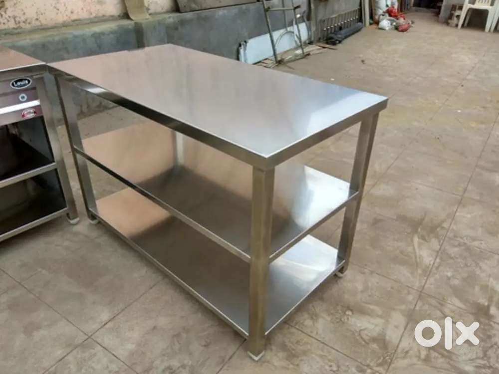 4 SS table for commercial kitchen