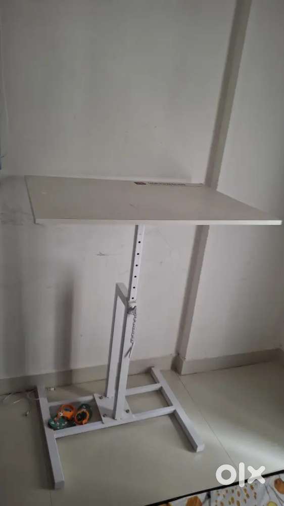 1 Computer Table for sell