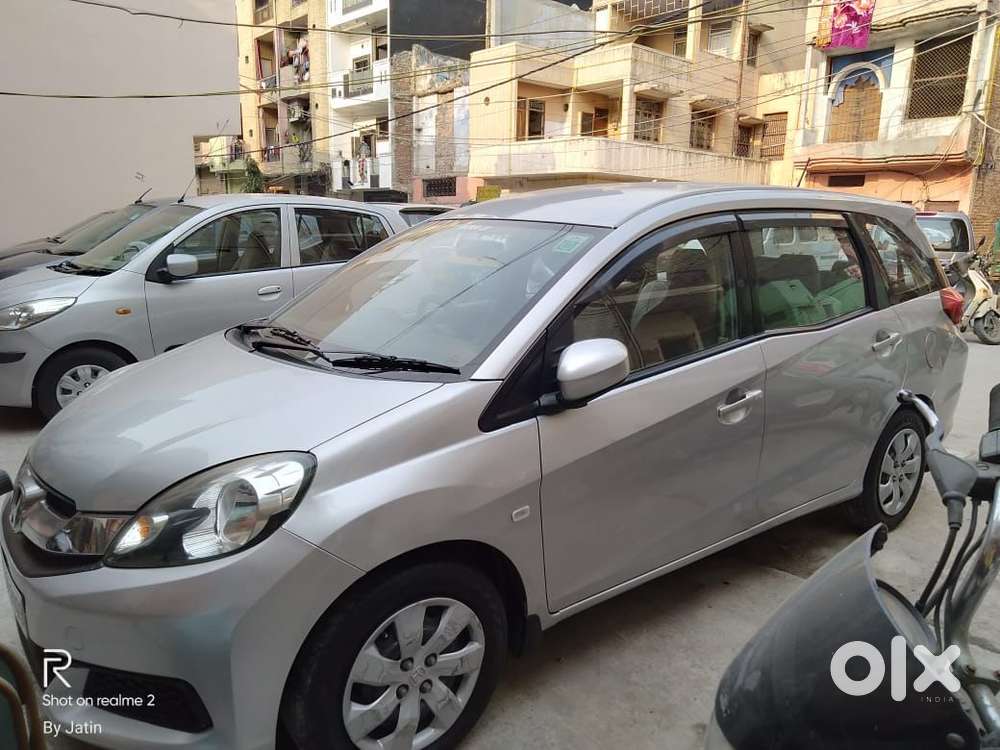 Honda Mobilio cng fitted best condition car