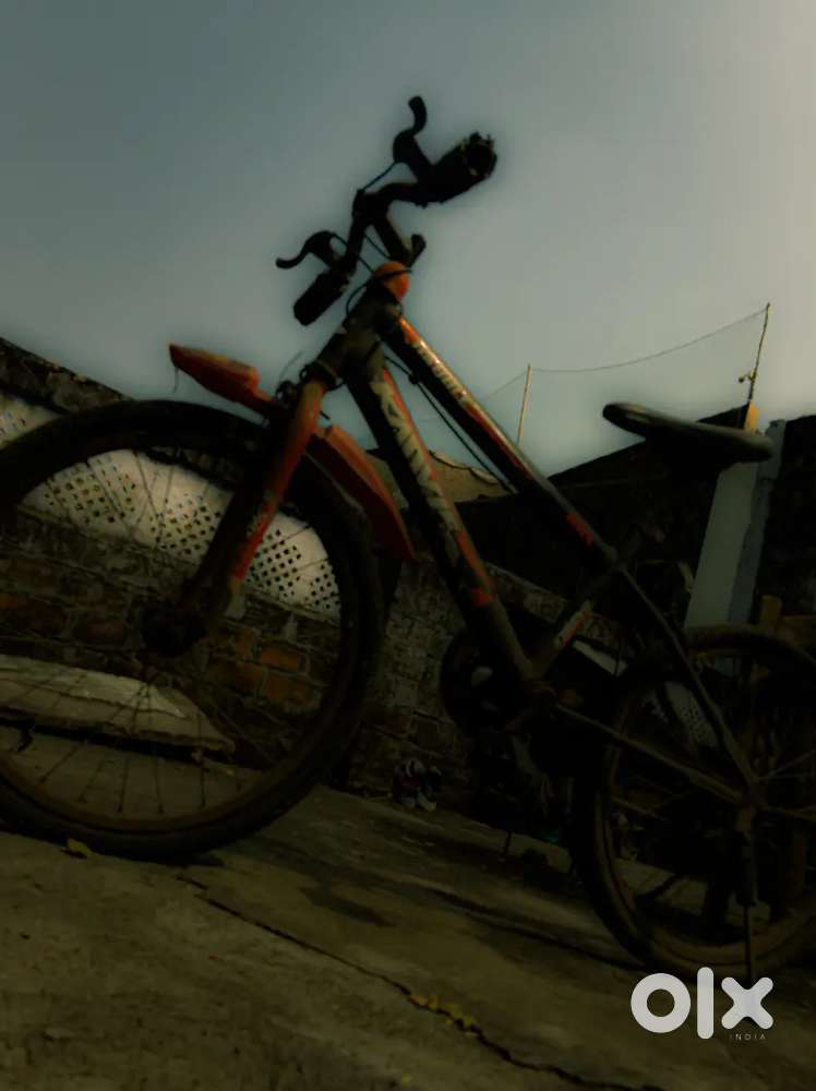 Bas pichla tyer panchar hai baki cycle ekdam badhiya hai