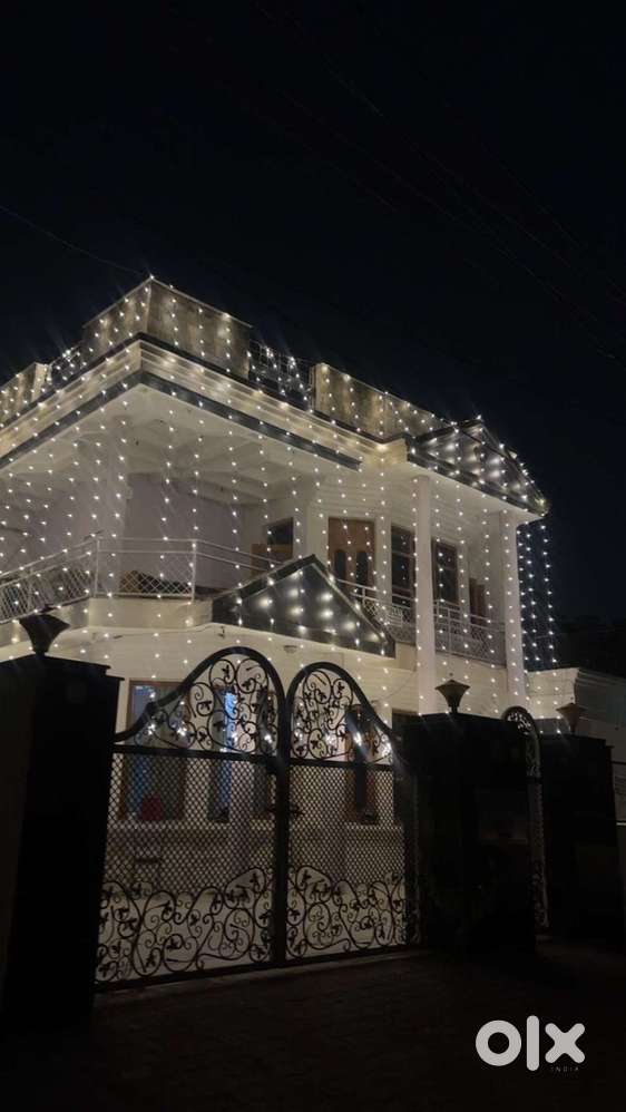 Girls PG- Fully Furnished with all Top Amenities and in Prime Location