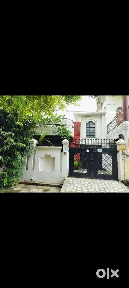 1935 Sqft North Park Face House for sale in Ashiyana Sec N