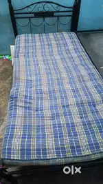 Single bed with mattress 5000