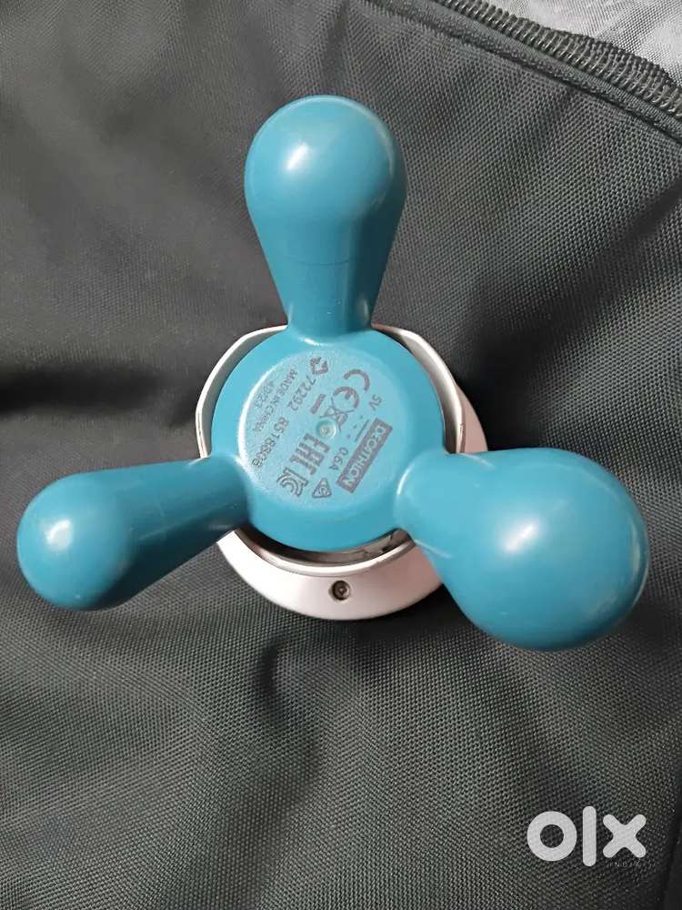 Electric hand massager