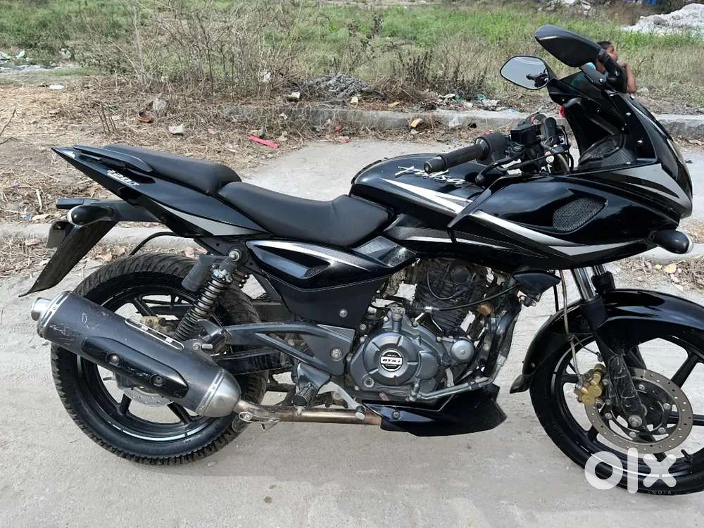 Pulsar 220f