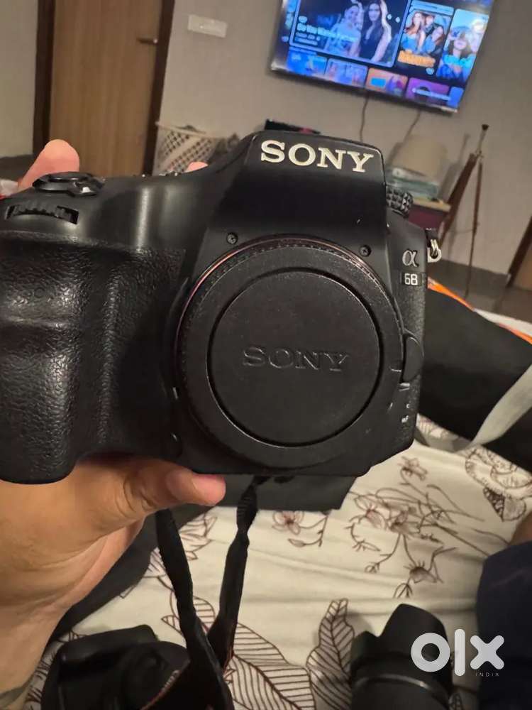 Sony a6a good condition camera with one lens