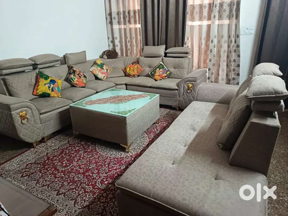 11 seater sofa set included louncher and 2 puffy