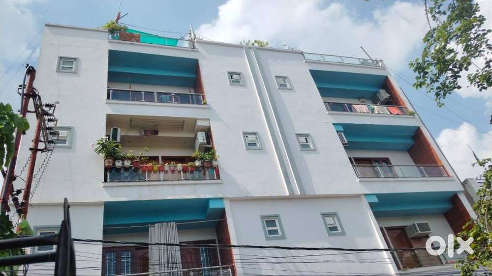 FLAT IN INDRA NAGAR NEAR TANISQ SHOW ROOM
