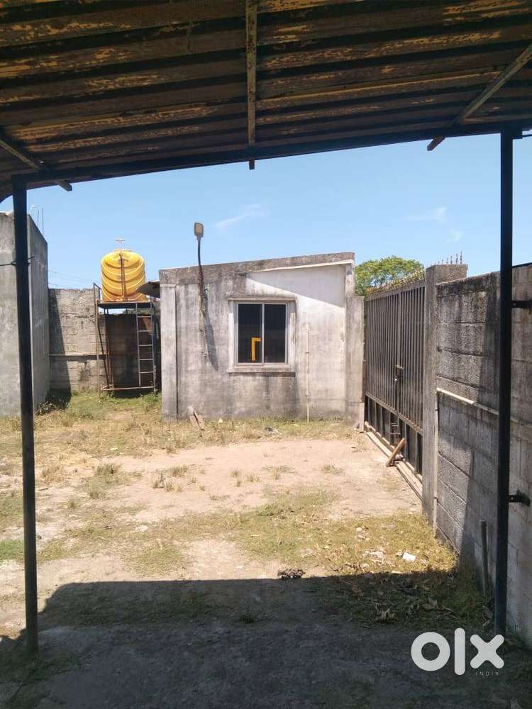 WAREHOUSE OR STOCK YARD IN VICHOOR 80FT ROAD