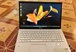 Argent selling brand new laptop with invoice