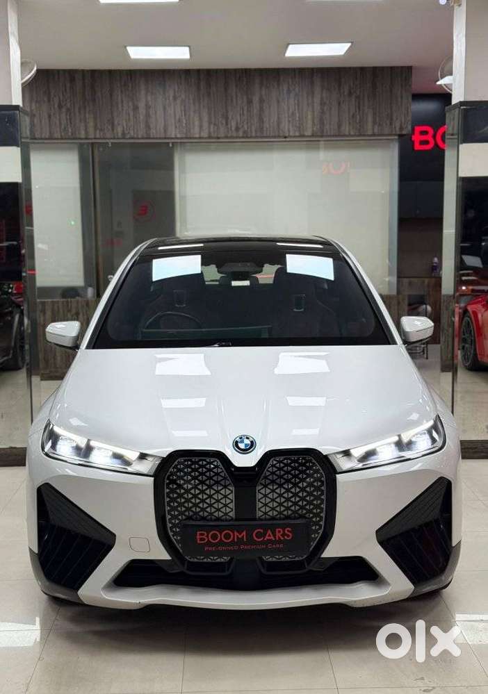 BMW IX xDrive 40, 2024, Electric