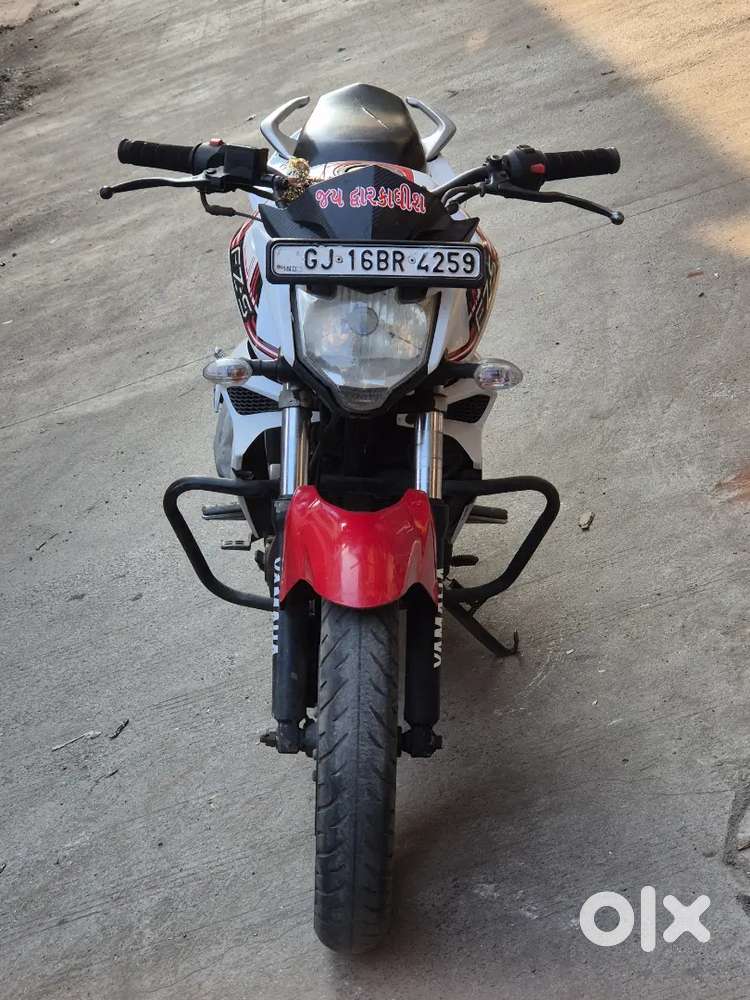YAMAHA FZS 2016 MODEL
