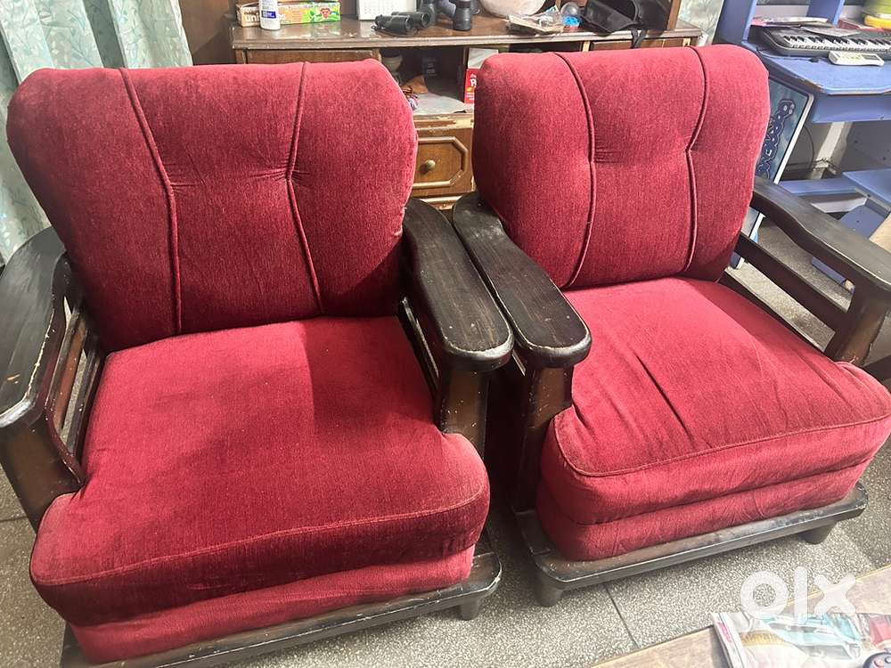 5 seater sofa available for sale in Chandigarh