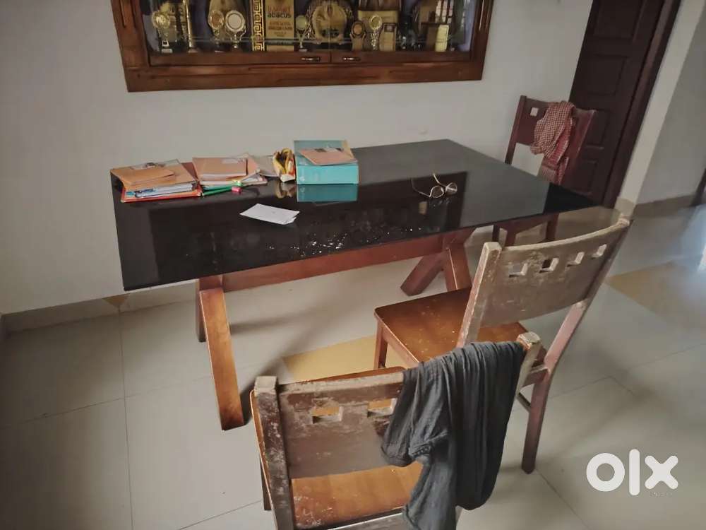 Dining table with chairs