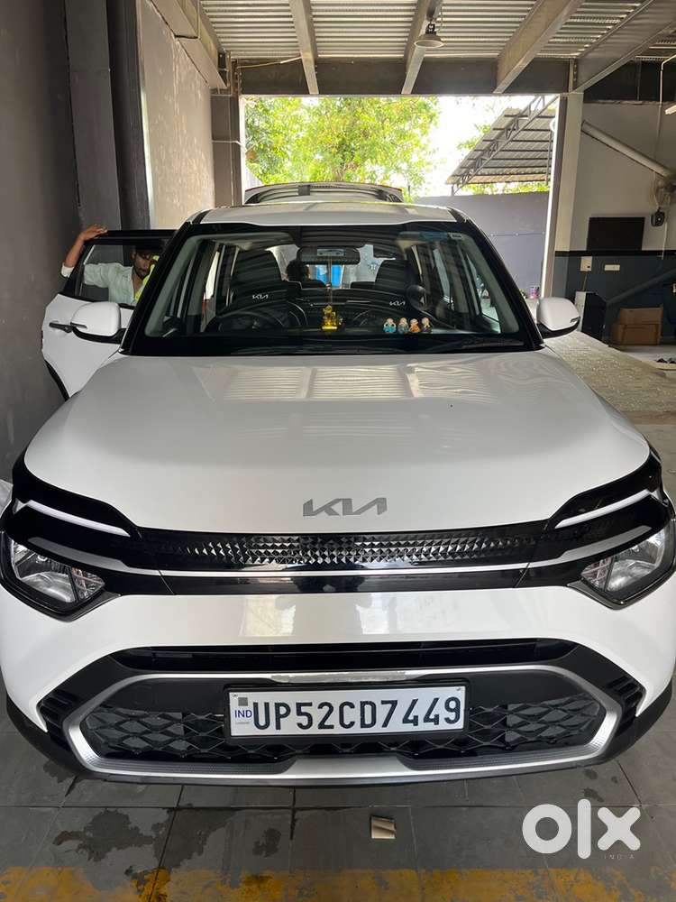 Kia Carens 2025 Petrol 14000 Km Driven