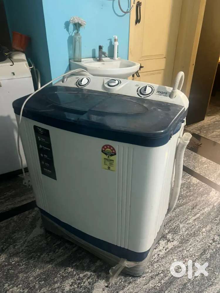 Semi automatic washing machine