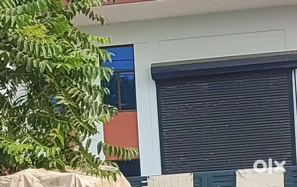 Sector 68 workshop area like 3000 sqft ready for rent