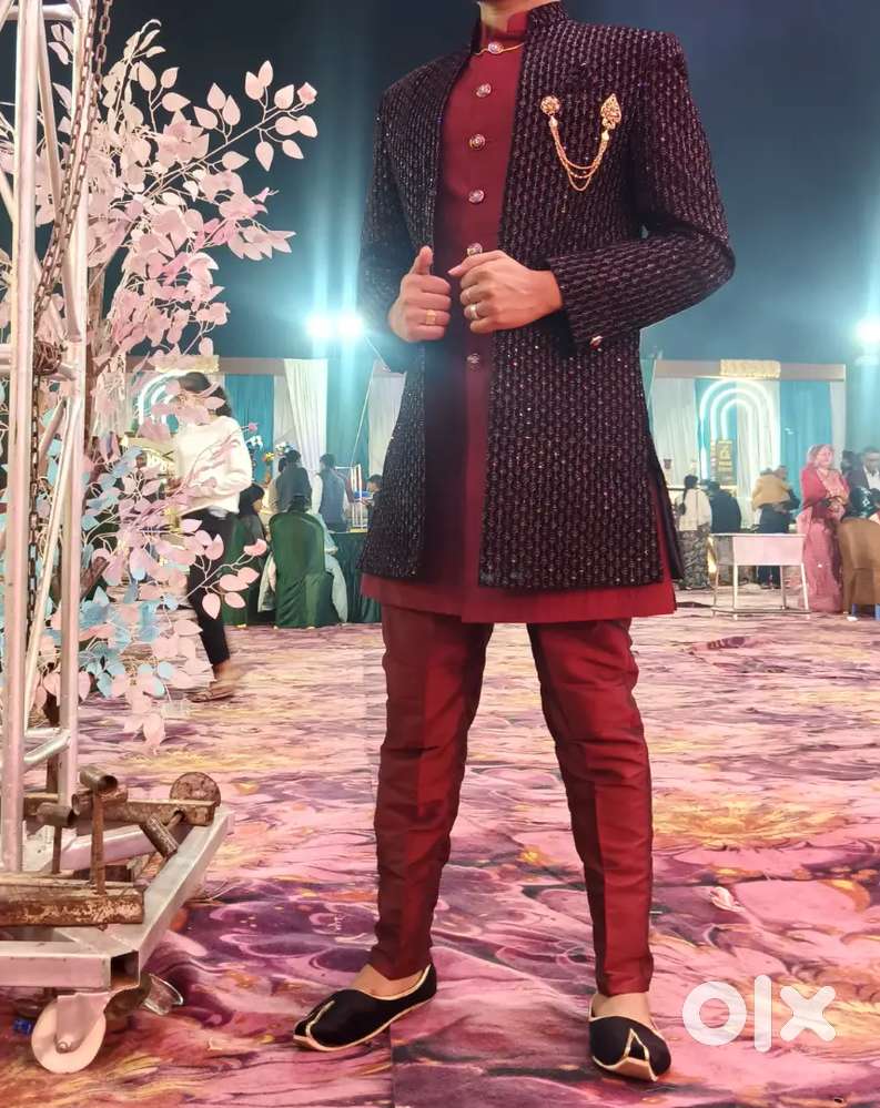 Embroidered sherwani