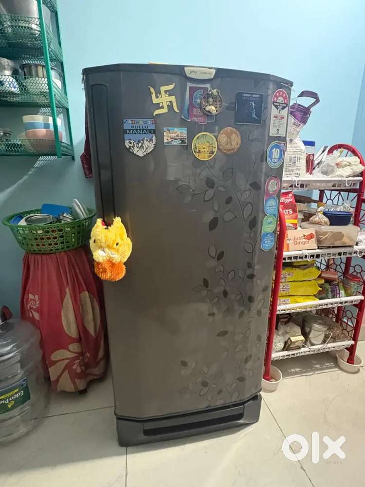 5-Star 190l Godrej Refrigerator for sale