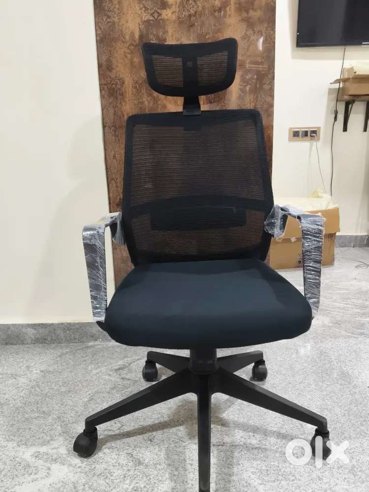 High Back Mesh Ergonomic Office Chair – Bought Few Days Ago
