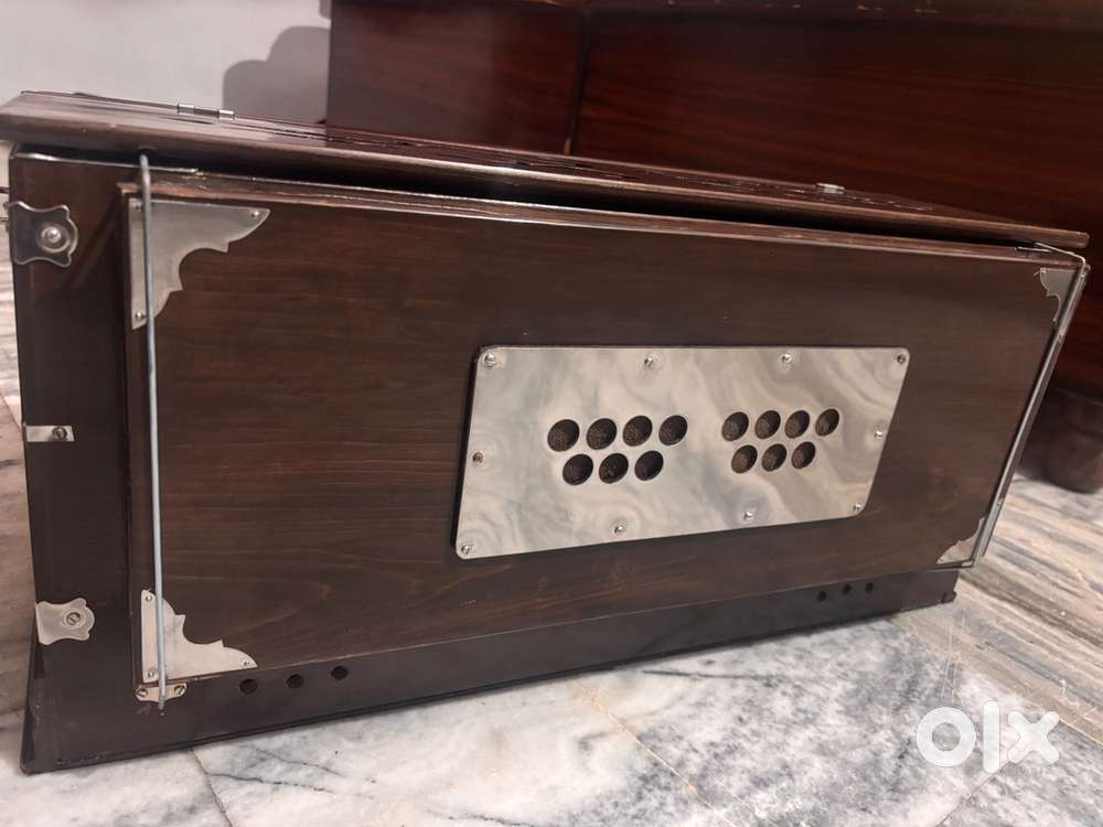 Harmonium 9 stopper