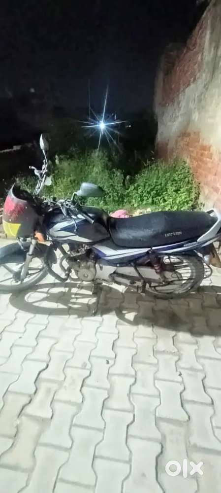 Bajaj CT100