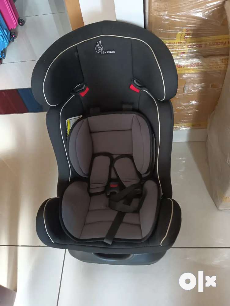 Baby seater car