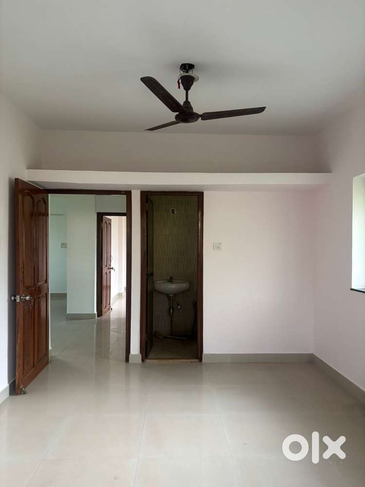 Unfurnished 2BHK flat for rent at Rris Magos